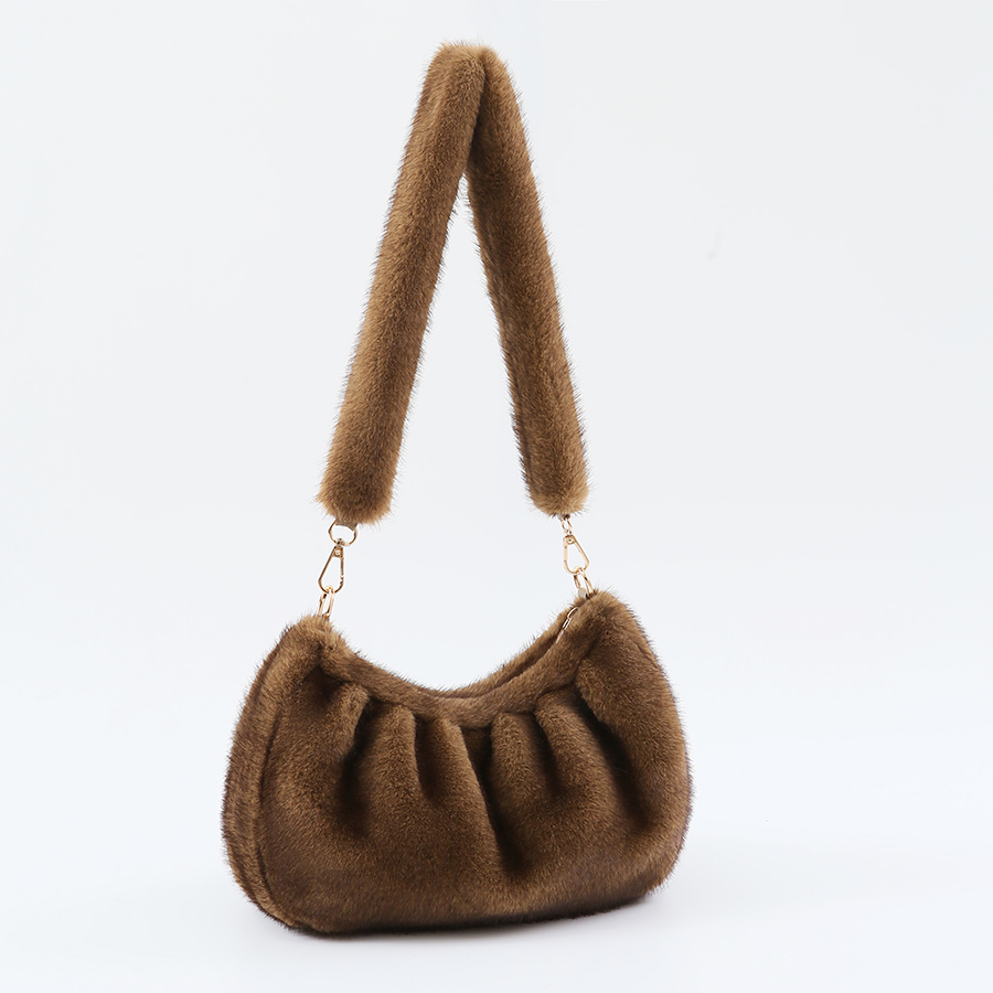 حقائب كتف نيو مينت الفاخرة من  - مراجعة Women Bags Ru وسعره