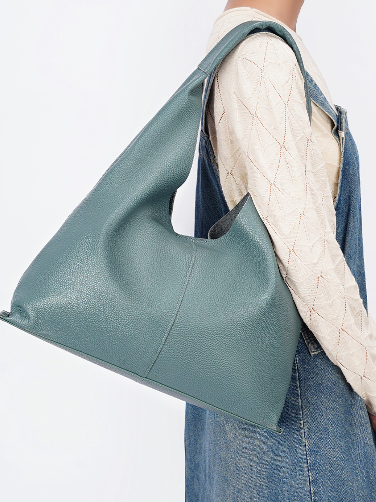 حقيبة يد نسائية كبيرة من الجلد - مراجعة Women Bags 2026 Trends وسعره